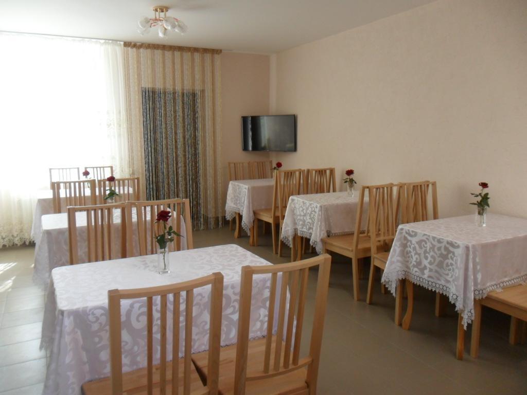 Guest House 12 Mesyatsev Chornomorsk Buitenkant foto